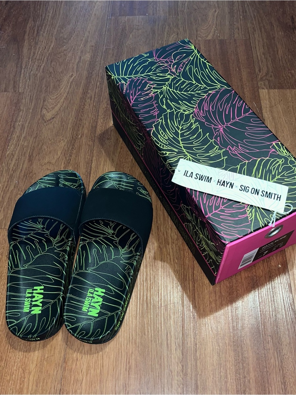 NWT Hawaii Sig on Smith x HAYN x ILA Swim Slides - Size 7 Men (8.5 Women)